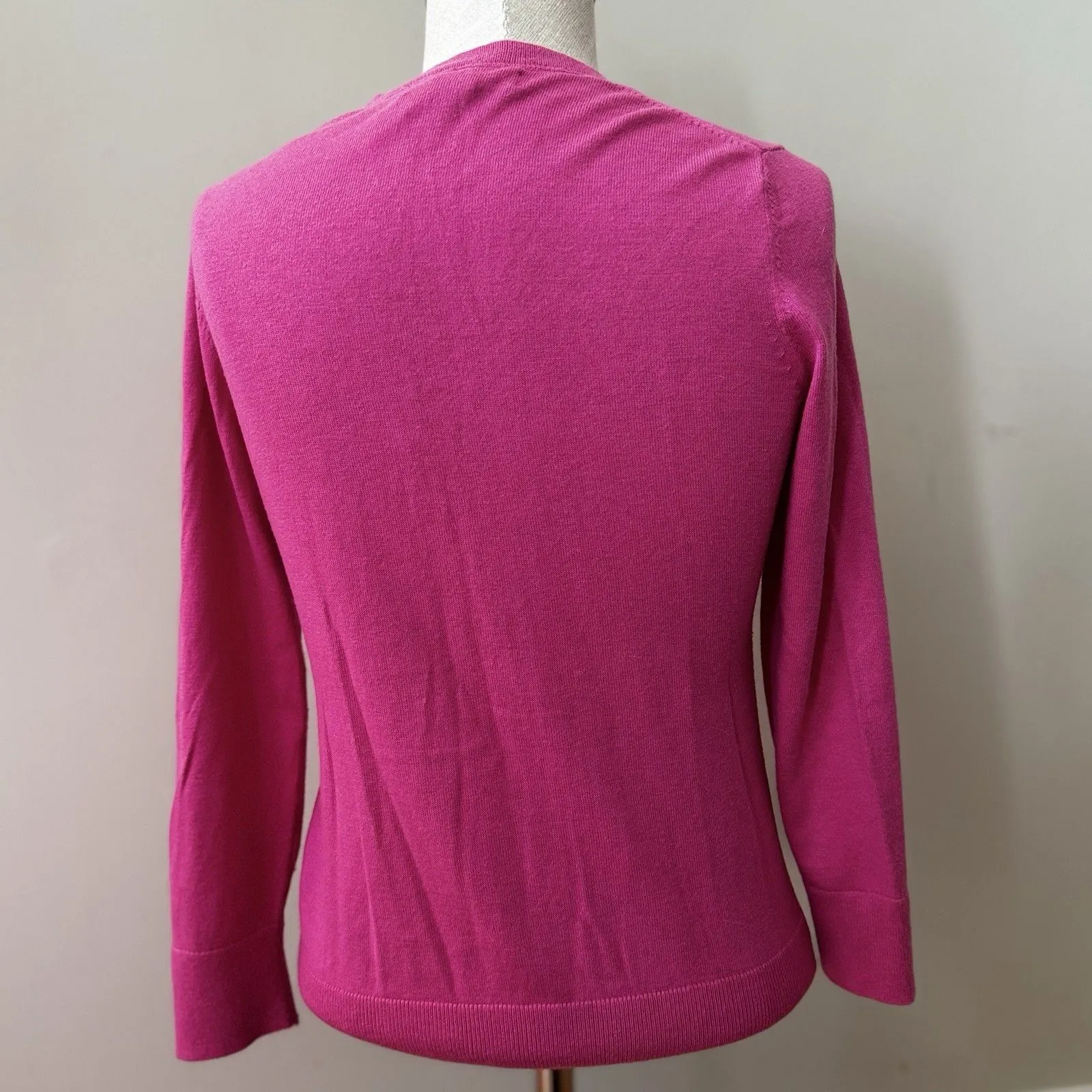 Banana Republic Women's Silk Blend Button Down Long Sleeve Pink Cardigan Size XS - Image 2