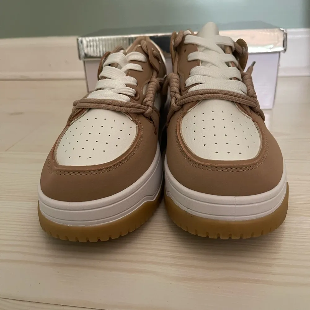 Platform sneakers Size 7 - Image 6