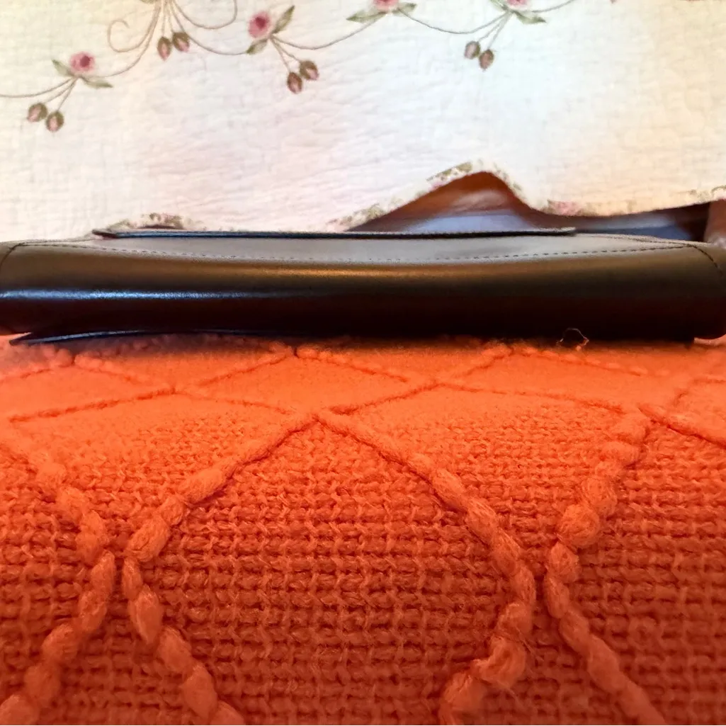 Beautiful black exterior, bright pink interior shoulder and crossbody purse.  - Image 10