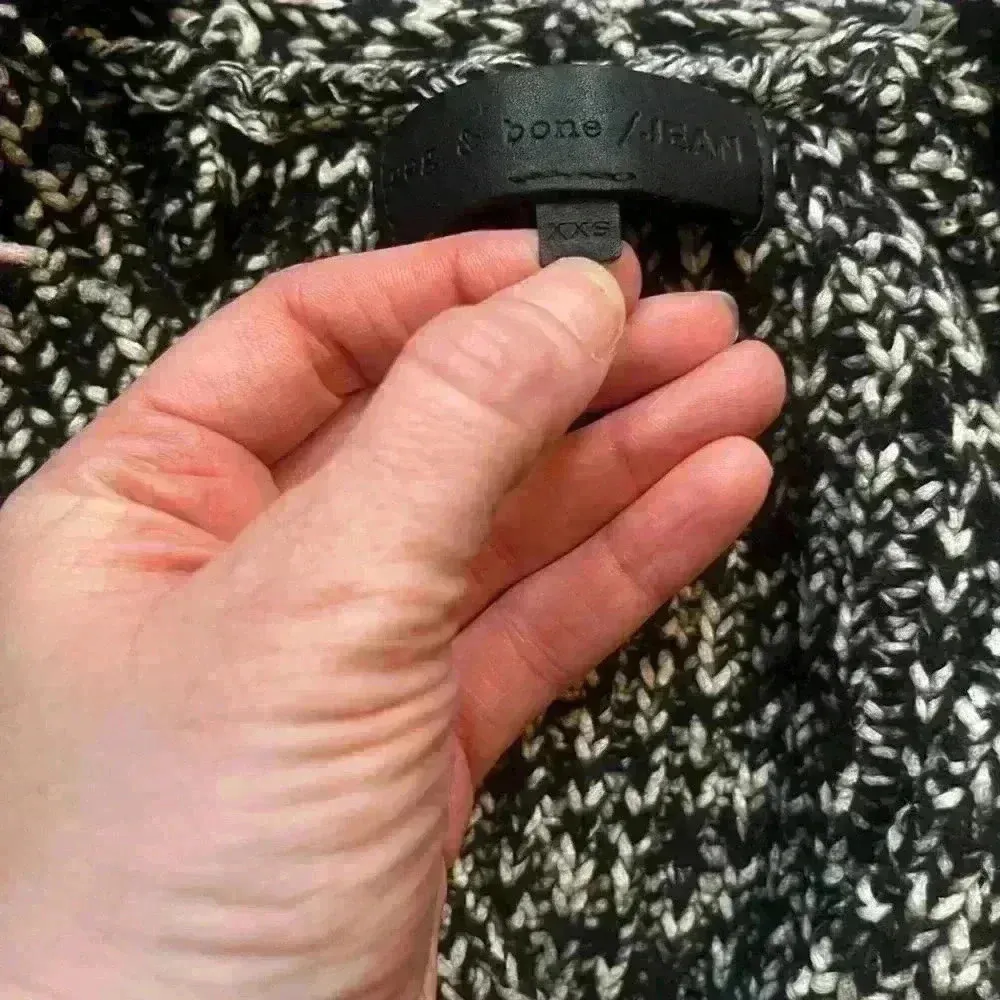 Rag & bone denim Black White V Neck Long Sleeve Sweater Size XXS - Image 3