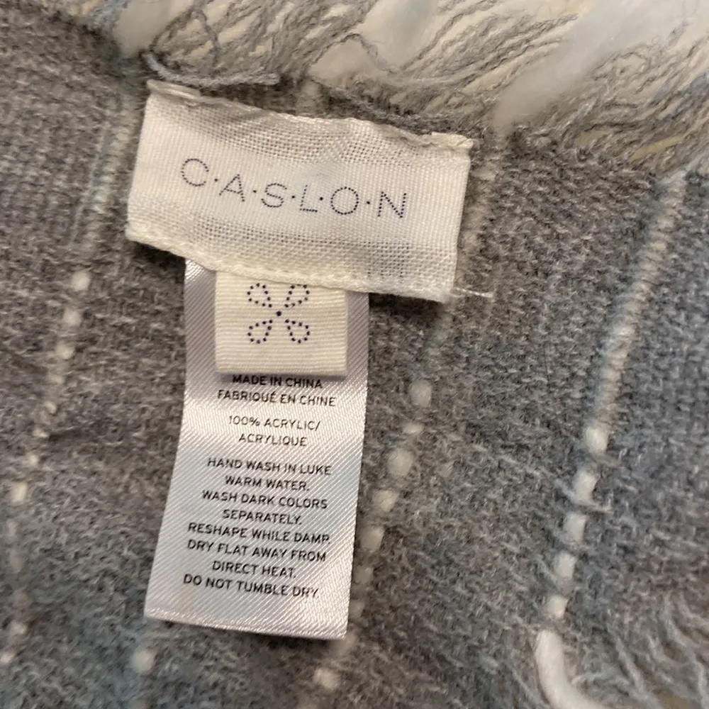 CASLON 🧣 gray and white color excellent condition wide 25” length 75” - Image 8