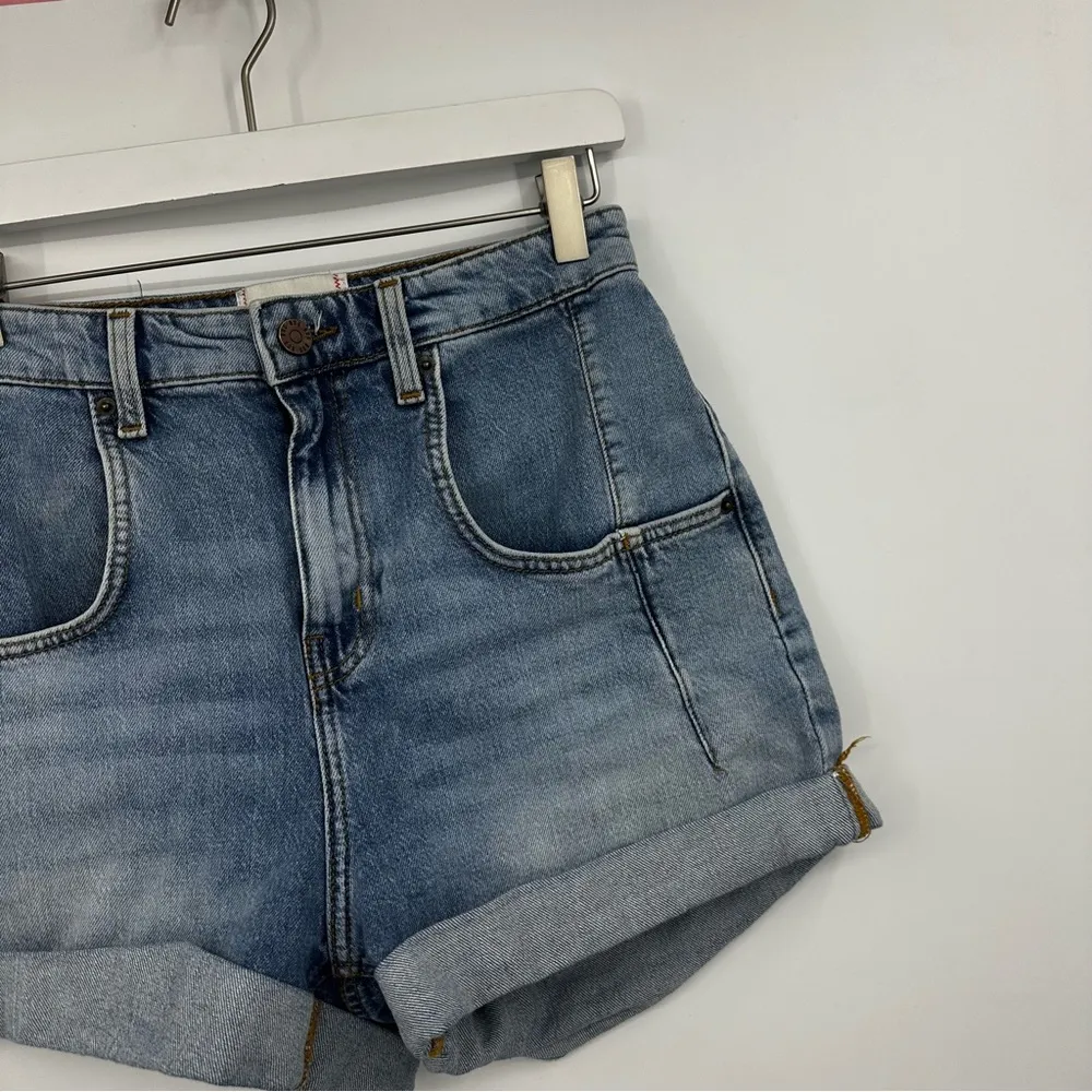 Urban Outfitters BDG High Rise Stretch Roll Hem Shorts Size 26 - Image 2