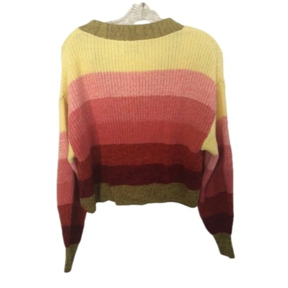 𝅺URBAN Outfitters cardigan/sweater - Image 2