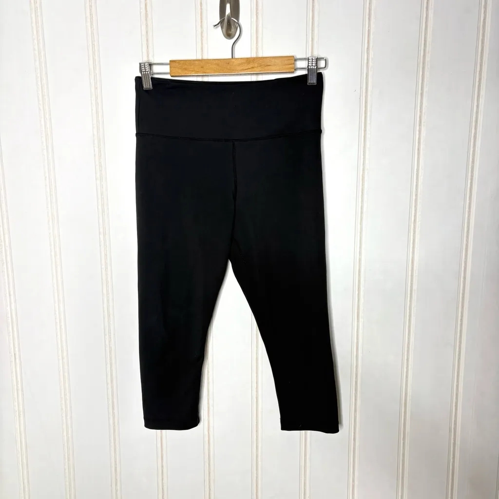Zyia Active Black Cropped Leggings - Image 4