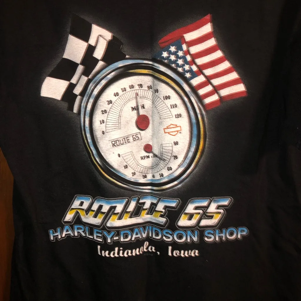 Harley Davidson Indianola, Iowa Unisex Black Casual Graphic Tee Size Medium - Image 4