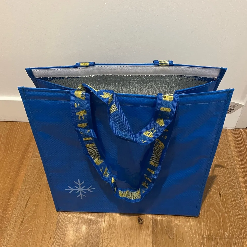 IKEA cooler Blue Tote Bag with Snowflake Design - Image 4
