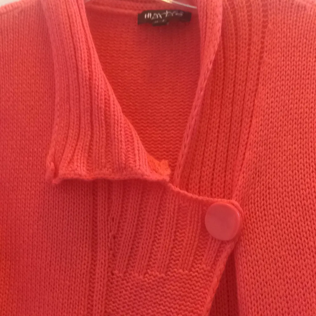 FINAL MARKDOWN Unique Ladies’ Marble Cardigan (S) - Image 3