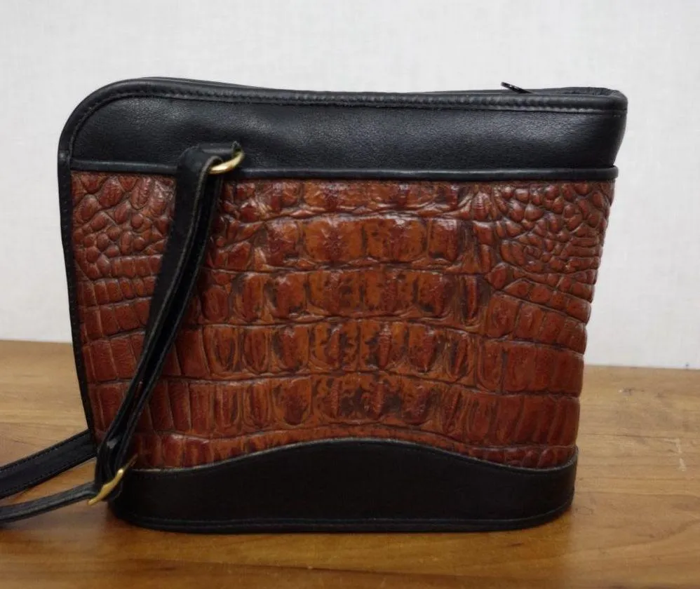 Bar Harbor Classics Crocodile Print Leather Asymmetrical Crossbody Purse Black - Image 10