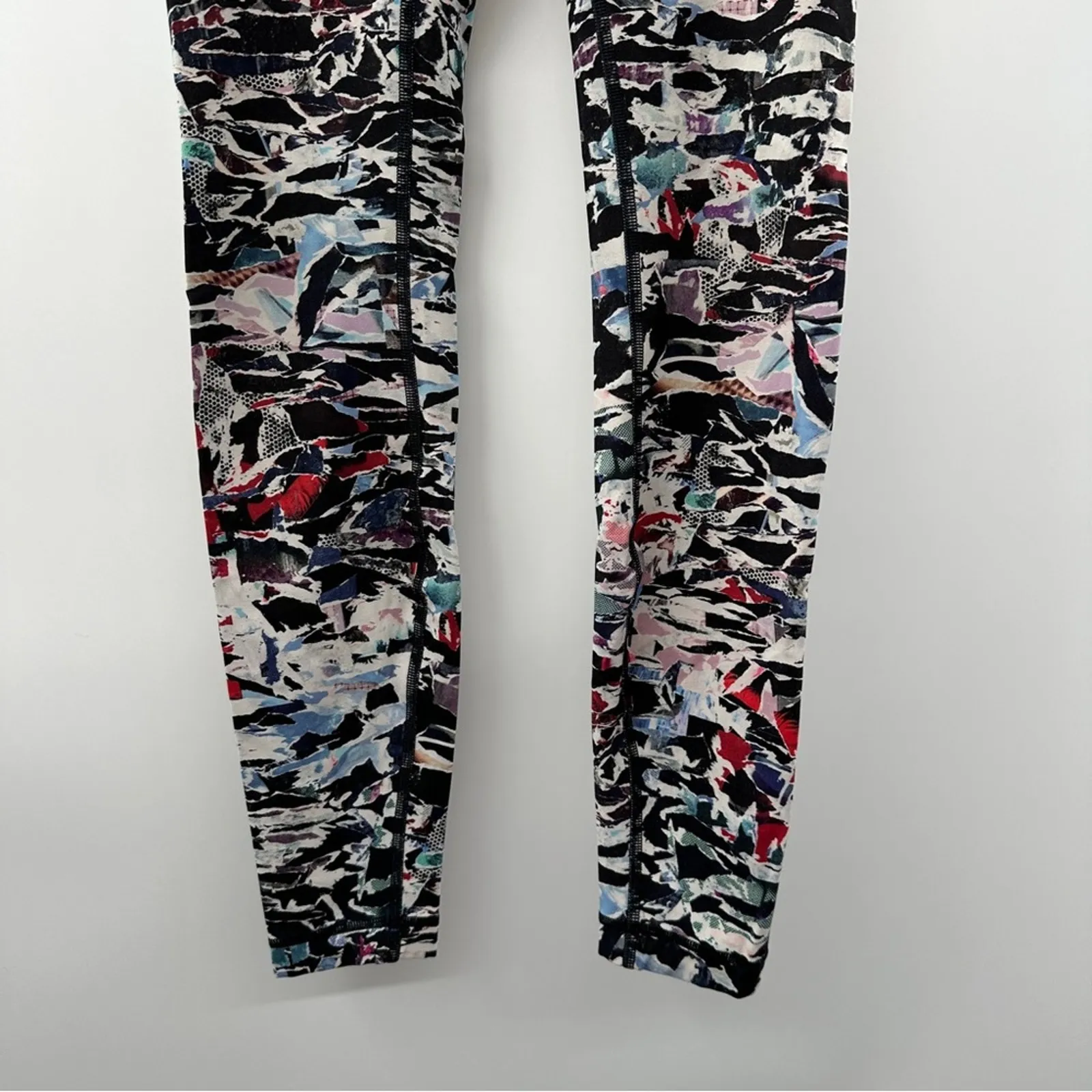 Lululemon Wunder Under Hi-Rise‎ Tight Leggings (Full-On Luxtreme 28") Size 4 - Image 5