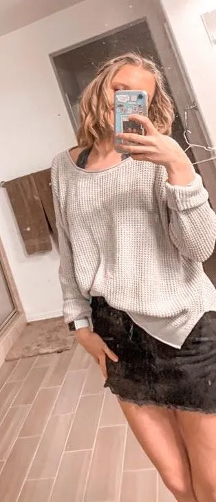 Hollister Cream Sweater - Image 2