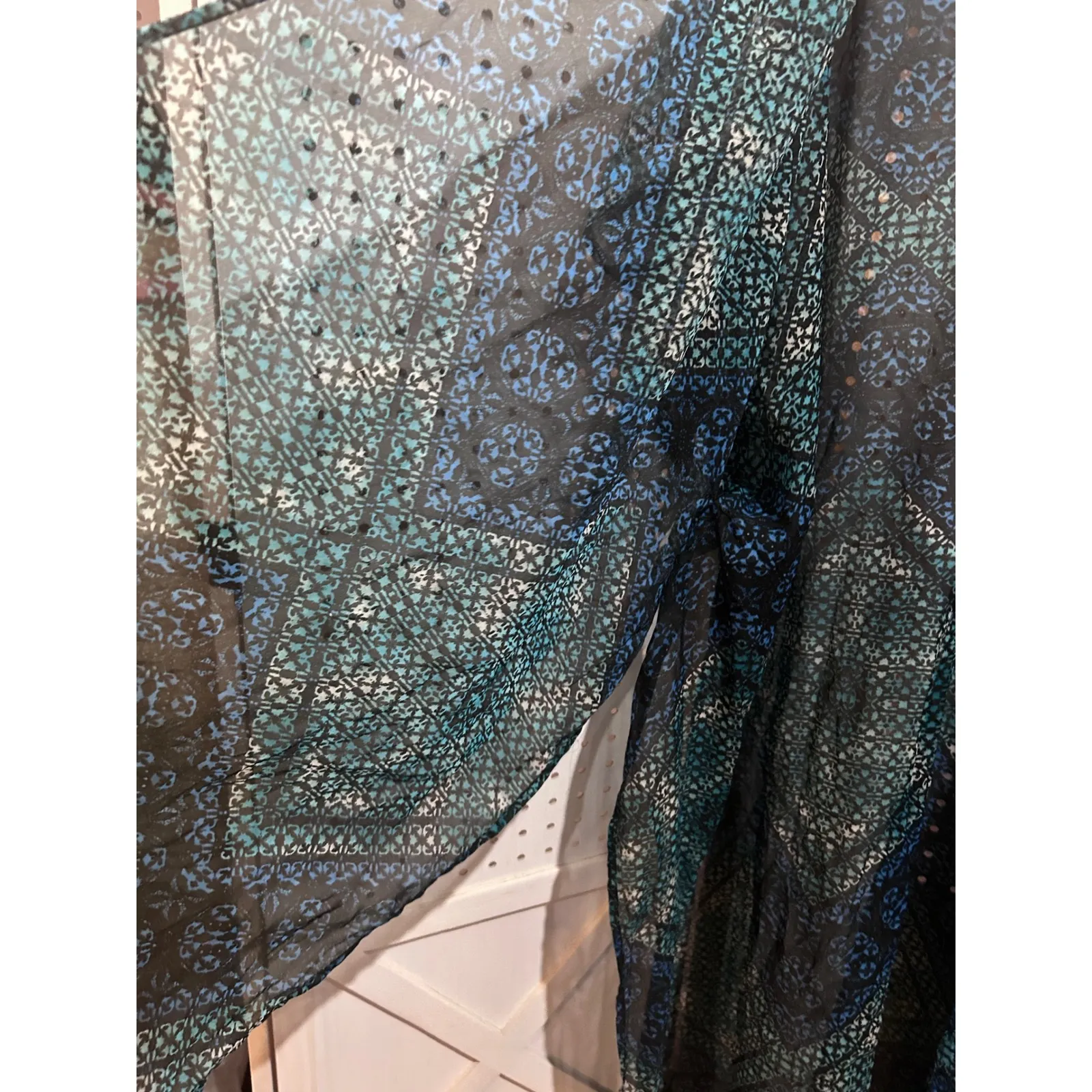 BCBGENERATION Blue Teal Geometric Print Sheer Duster Kimono Cardigan - Image 8