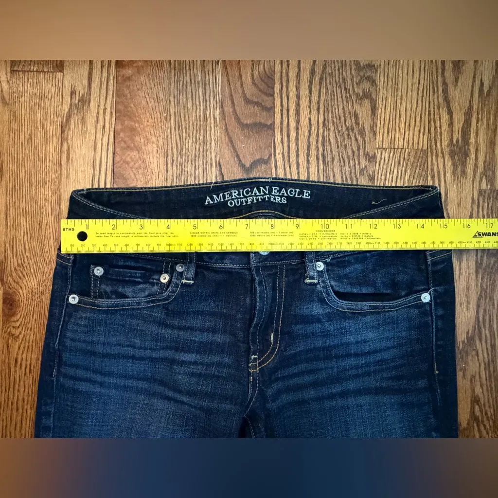 American Eagle Outfitters Low-Rise Favorite Boyfriend Jeans - Dark Wash - Size 6 - Image 4