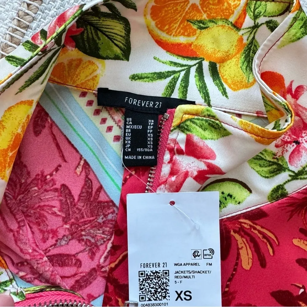 Forever 21 Tropical Ornate Print Satin Long Balloon Sleeves Jacket Women’s XS - Image 8