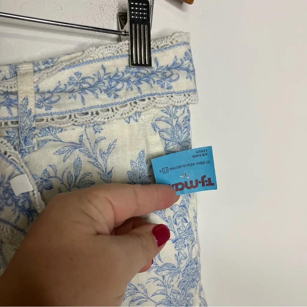 Laura Ashley 100% linen shorts tie blue floral pattern women’s size large preppy - Image 3