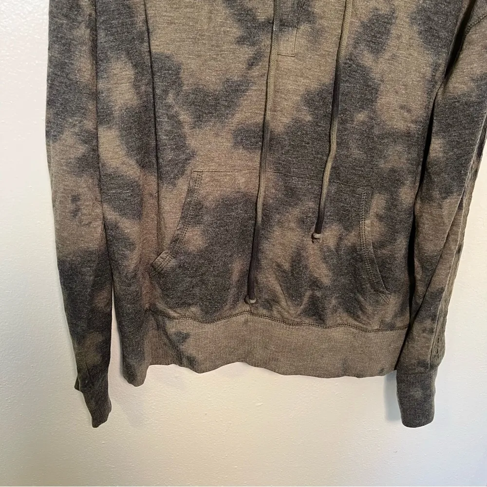 Knox Rose Tie Dye Hooded Sweatshirt Green Camo - Image 4