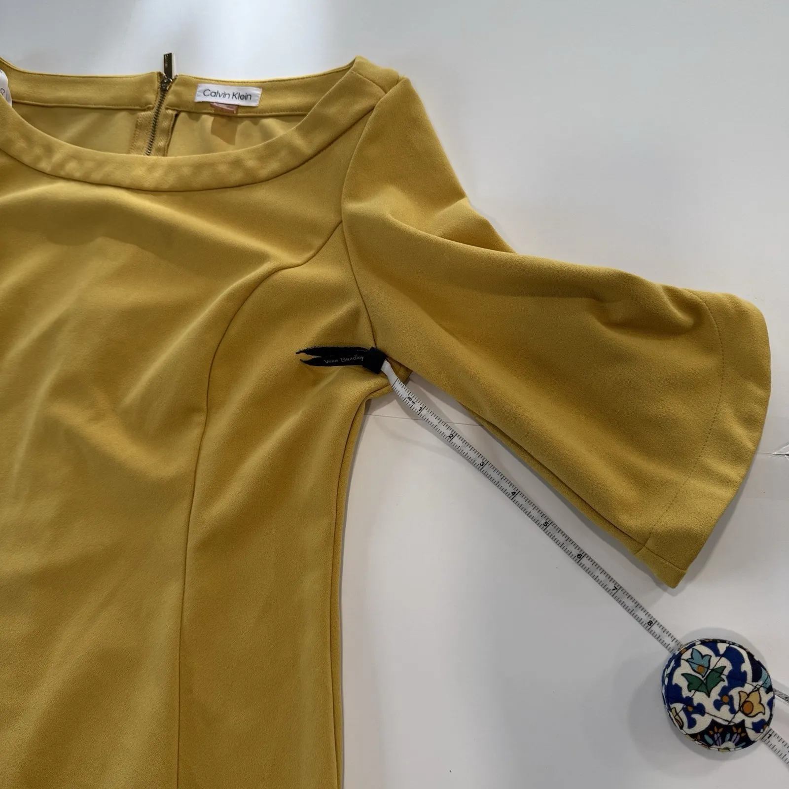 Calvin Klein Mustard Yellow 3/4 Split Sleeve‎ Stretch Crepe Sheath Dress Size 8 - Image 6