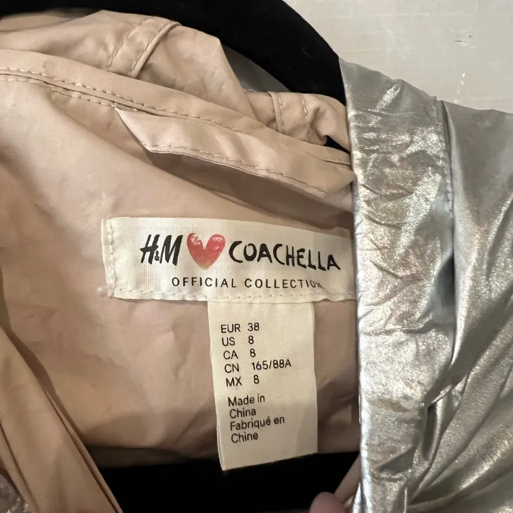 H&M x Coachella Metallic Silver Half Zip Jacket Size 8 US - Image 4