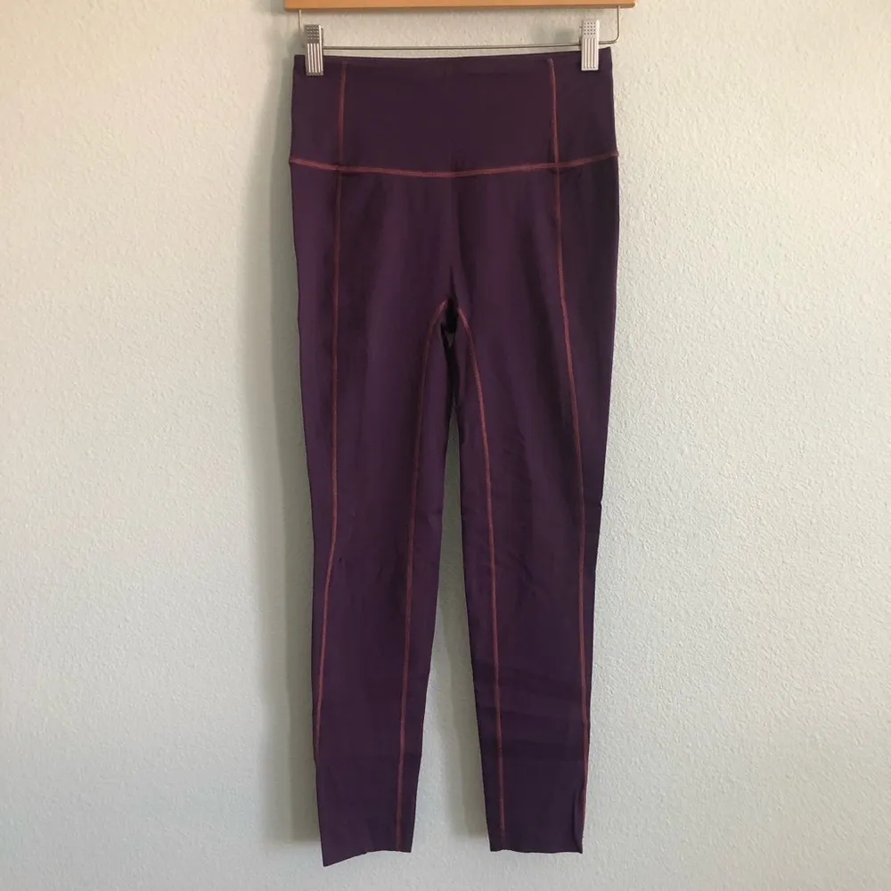 Lululemon Eggplant with light purple stitching 7/8 Leggings. Size 6 - Image 3