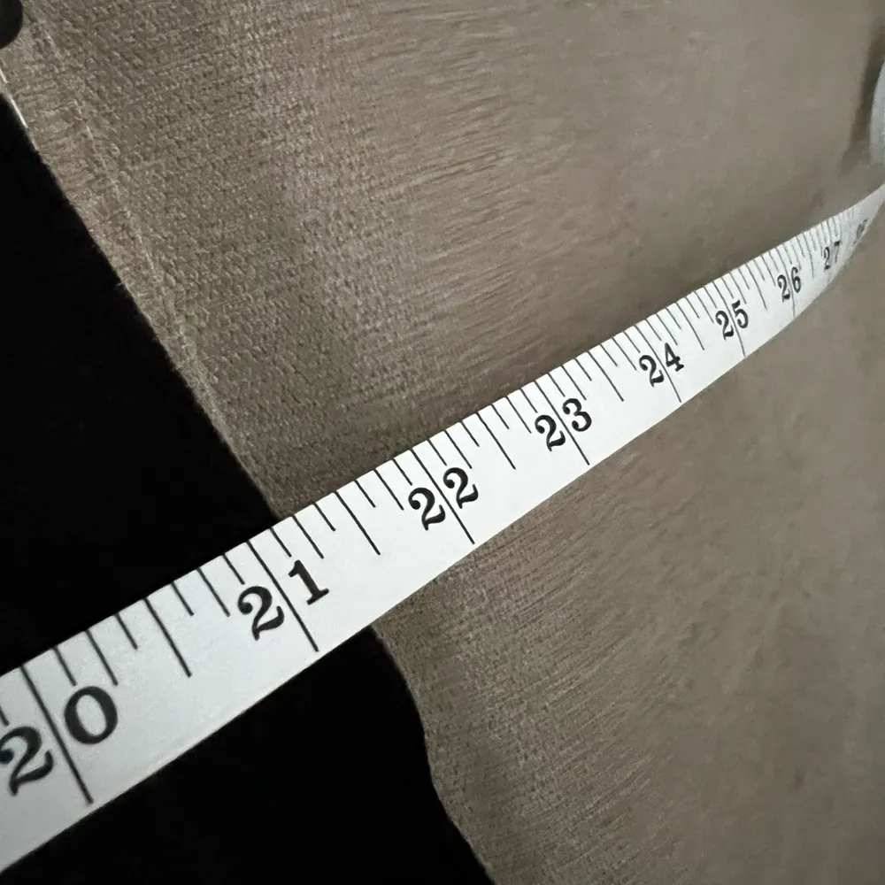 Vtg 90s DVF Diane von Furstenberg black velvet cardigan top small - Image 5