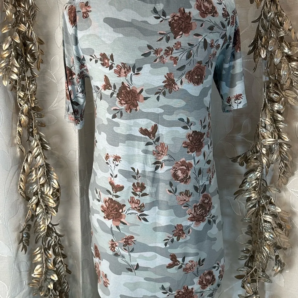 Maurices XS Gray Camo Floral Print Scoop Neck Tunic‎ Tee Boho Casual Top - Image 3