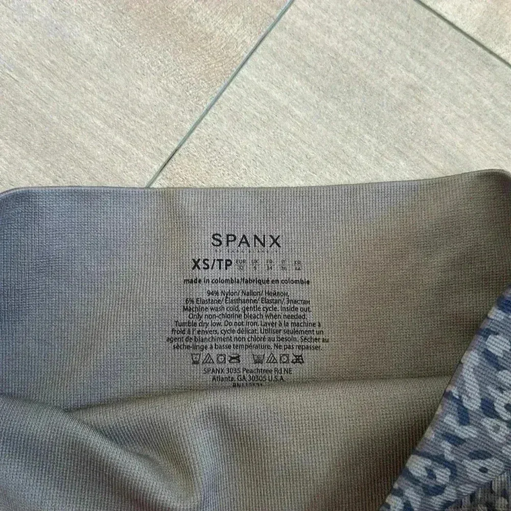 Spanx Seamless Mini Leopard Print Leggings Sz XS - Image 6