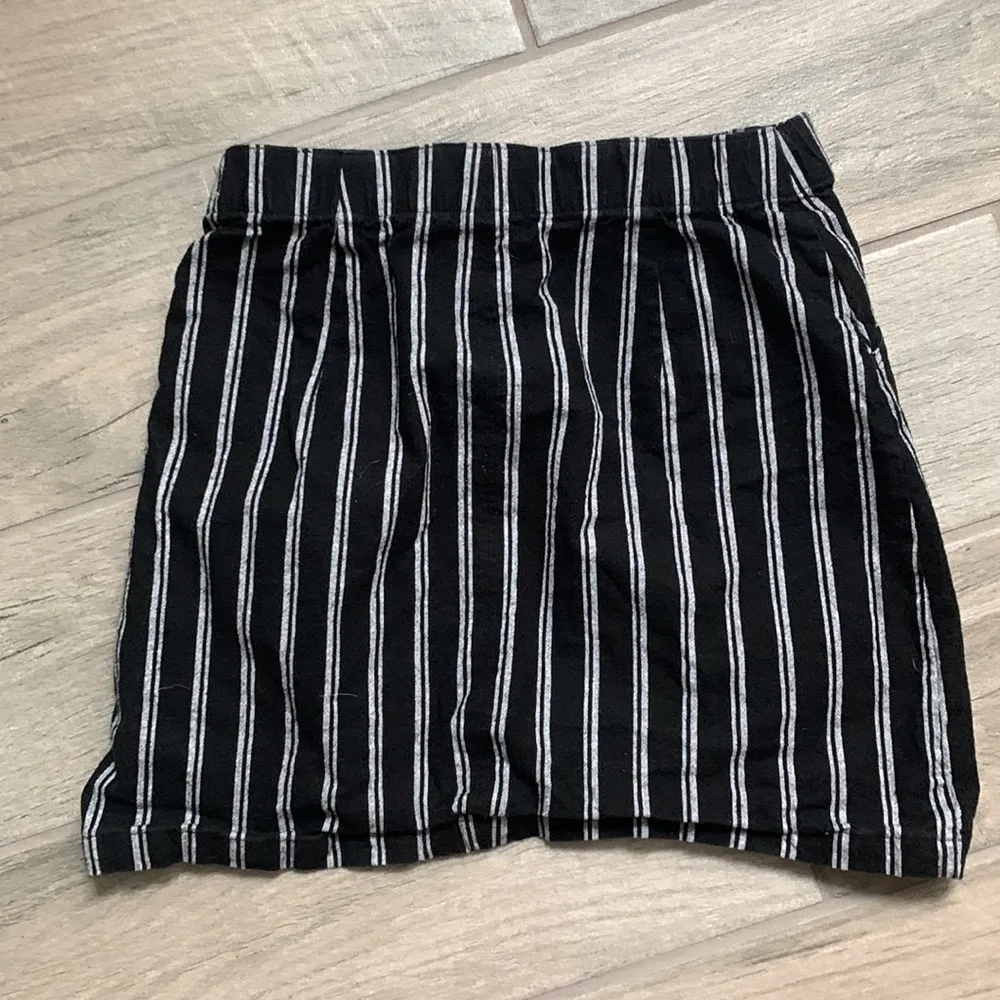 Hollister stripe skirt - Image 4