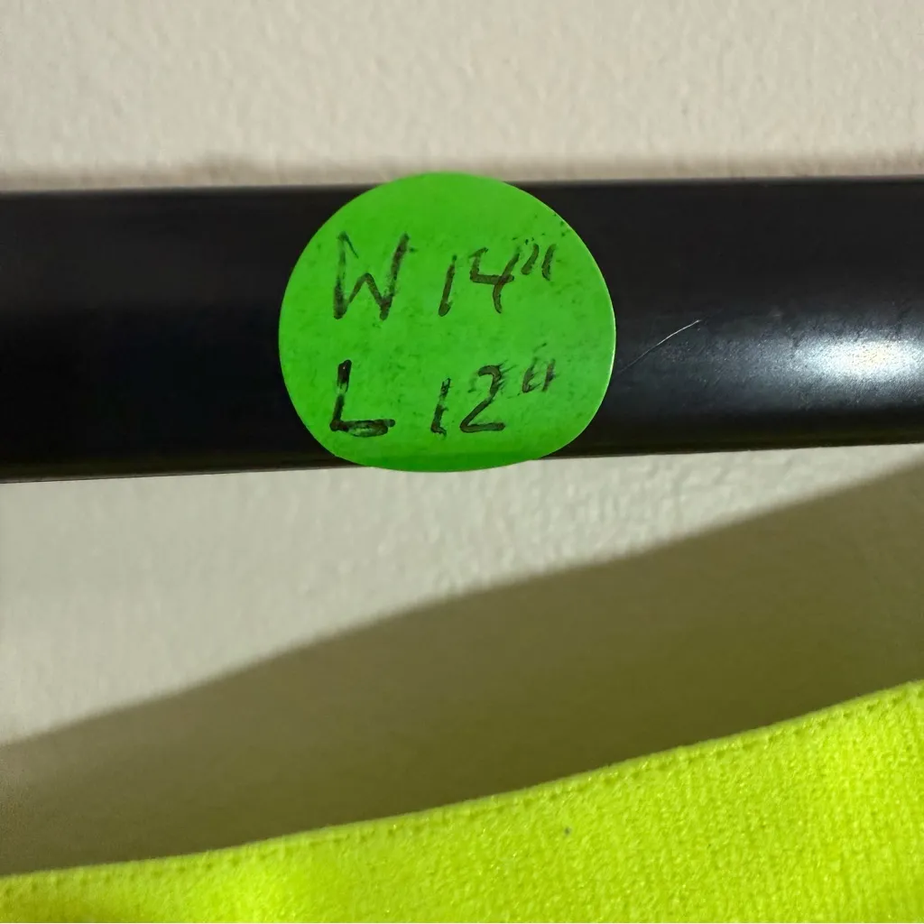 Nike Dri-FIT Gray and Neon Yellow Skirt with Built in Shorts Size Small - Image 4