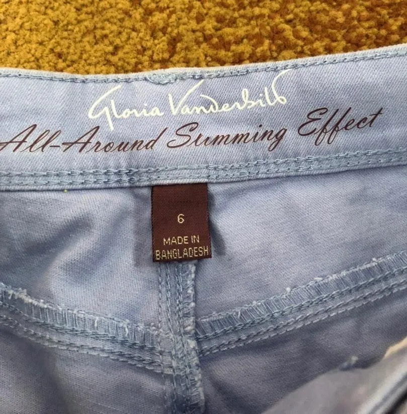 Light lavender Capri pants never worn with belt  - Image 5