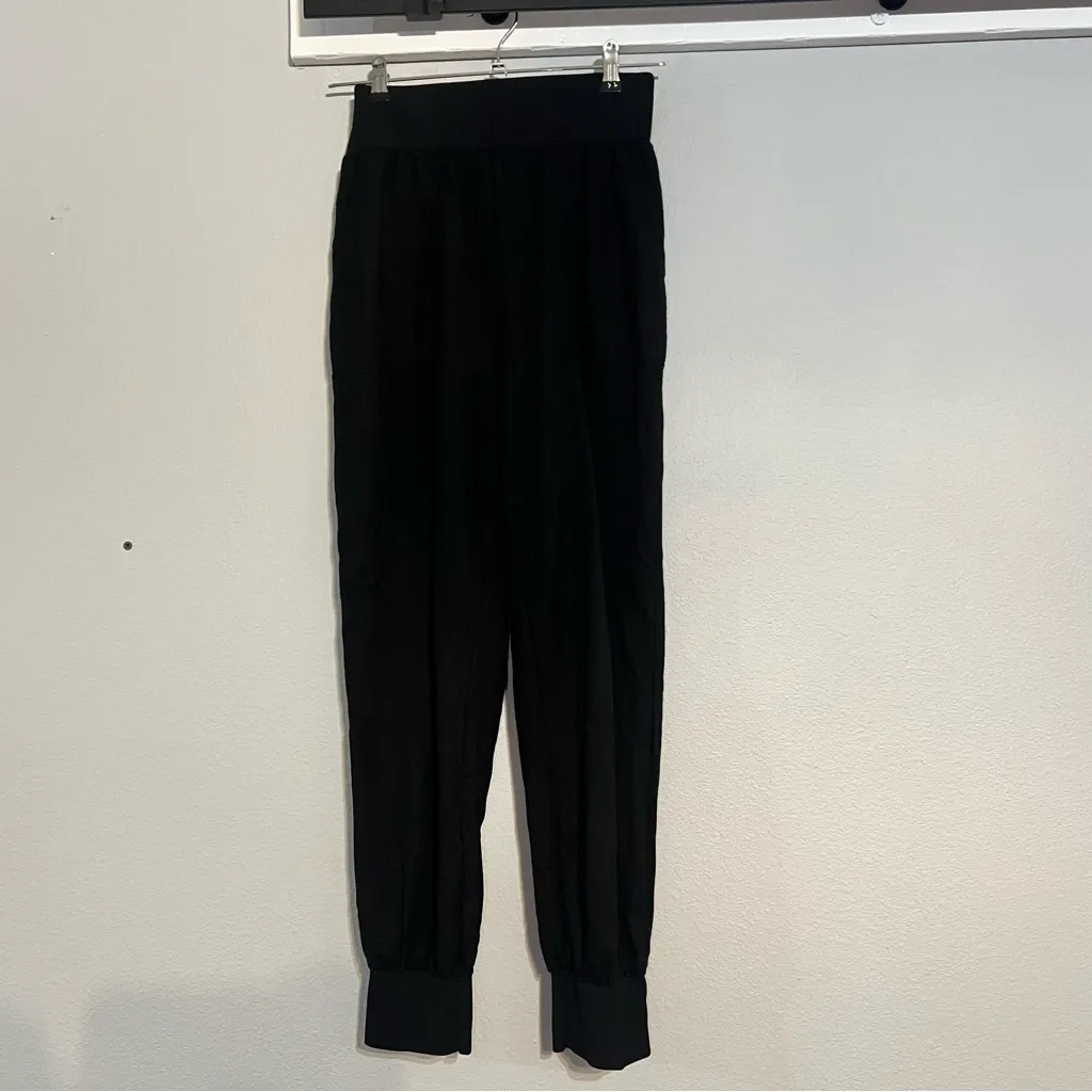 Theory Black Joggers Womens Size Medium High Rise - Image 3
