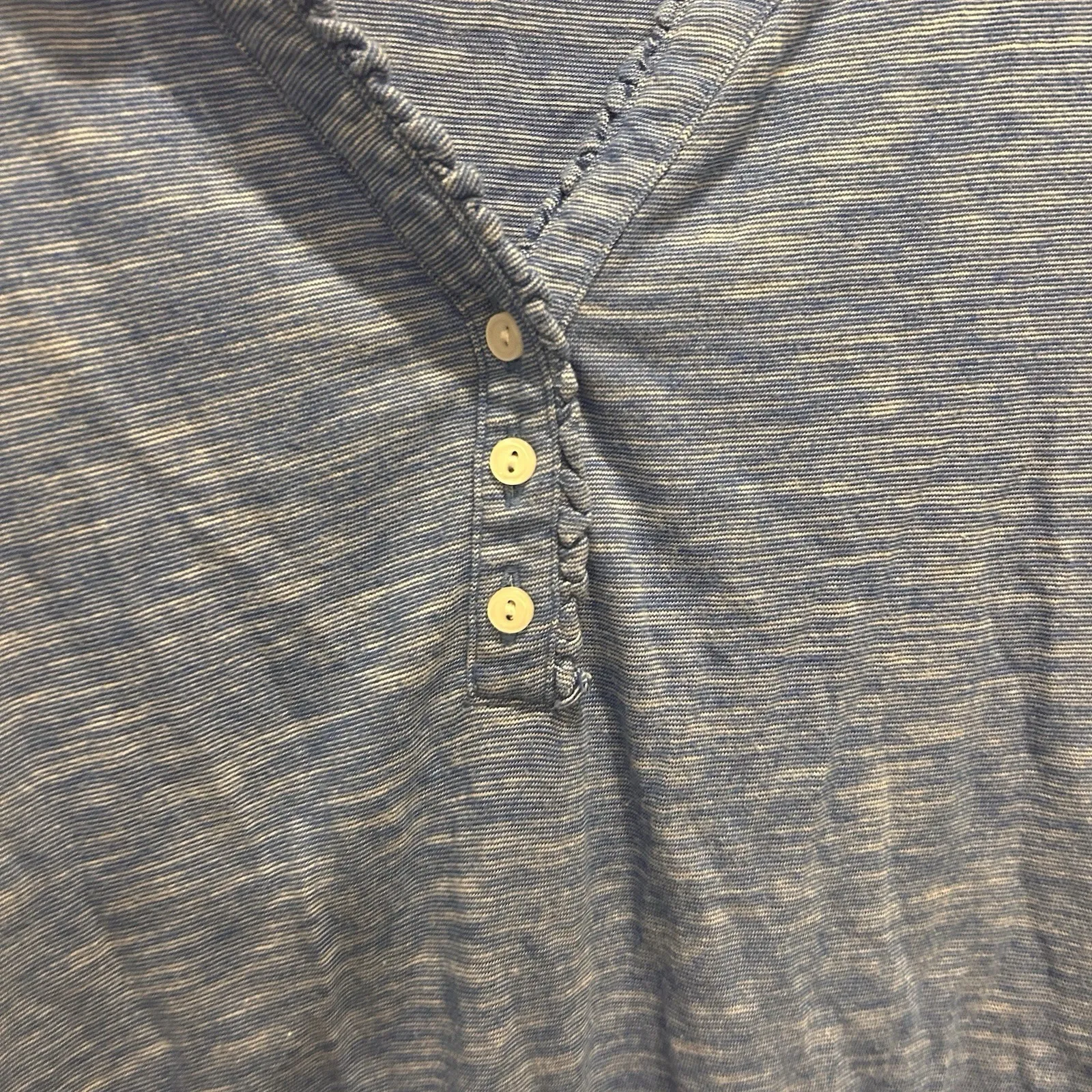 L.L. Bean Women's Size XS‎ Space Dye Blue Ruffle Henley S/S Fitted T - Image 2