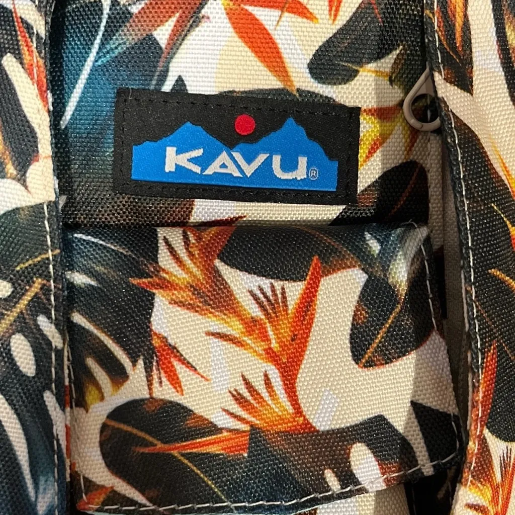 KAVU Rope Sling Bag Island Canopy Adjustable Strap Pockets Tropical Botanical - Image 3