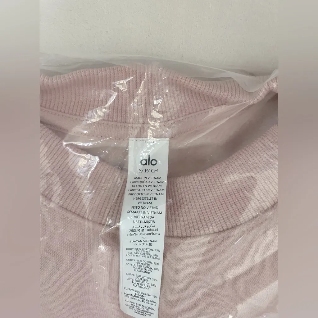 ALO Yoga NWT Accolade Crew Neck Pullover Sweatshirt Pink Quartz Size S SOLD OUT - Image 9