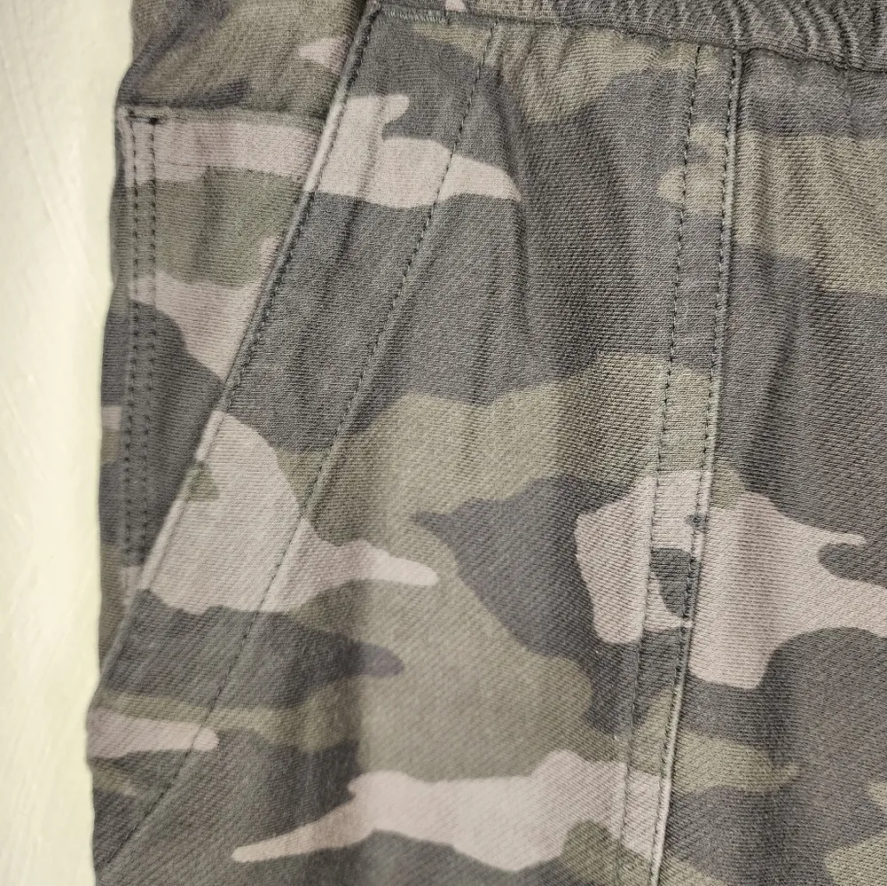 Athleta Camo Farallon Jogger - Image 3