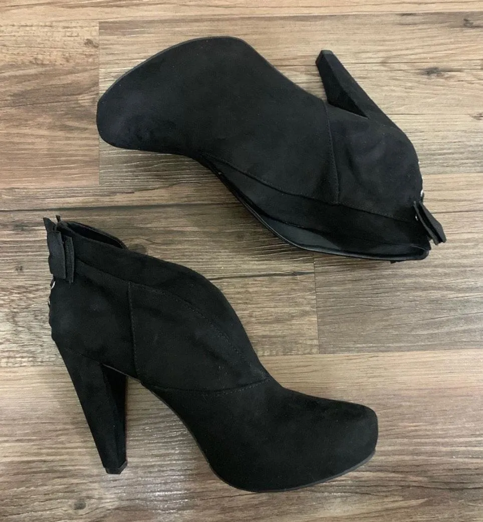 G By  Women’s Black Tarrah Booties 9.5 - Image 5