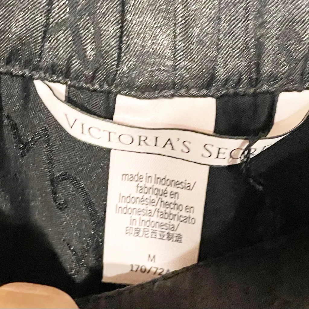 Victorias Secret Size Medium Black‎ Printed Satin Pull on Pajama Bottom Sleep - Image 3
