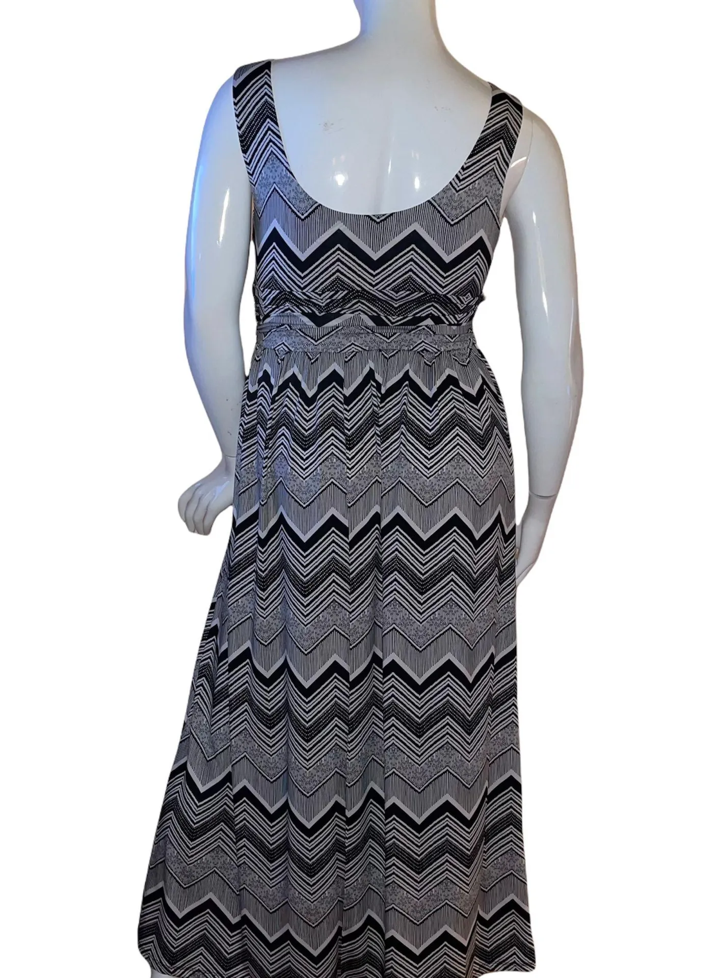 AB Studio Chevron Print Maxi Dress - Image 2