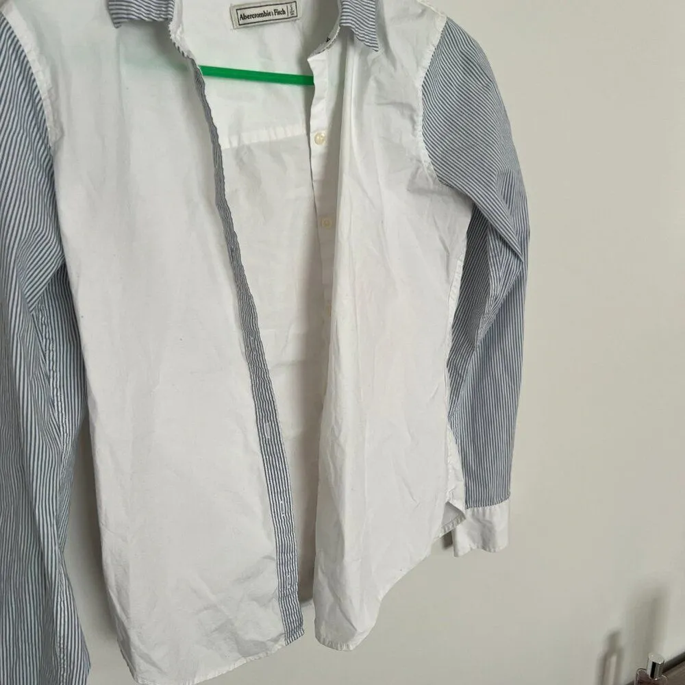 Abercrombie & Fitch small button down top - Image 2