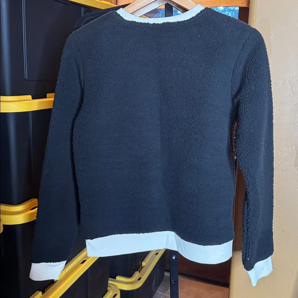 NWOT Lucky Brand Black Sherpa Crewneck Pullover Sweatshirt Cream Trim Size Small - Image 9