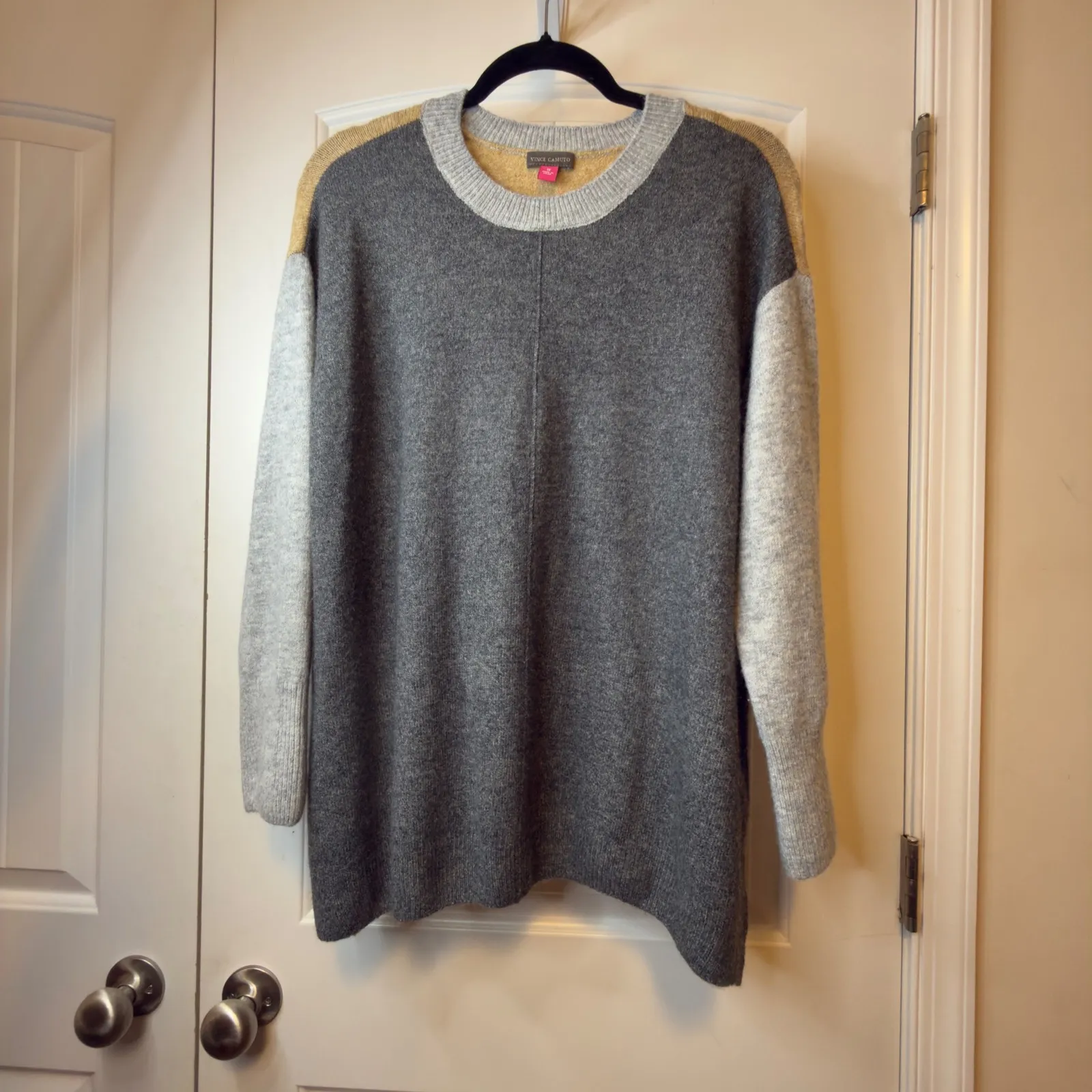 Vince Colorblock Crew Neck Sweater Charcoal Grey Light Grey Camel Plus Size 1X - Image 2