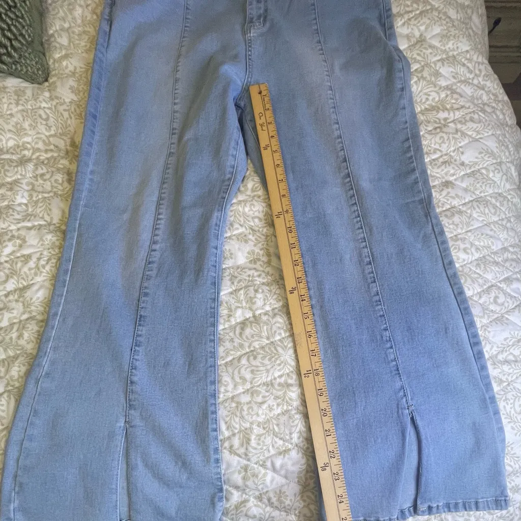 American Bazi Light Wash Wide-Leg Jeans with Front Slits – Size 2X - Image 3