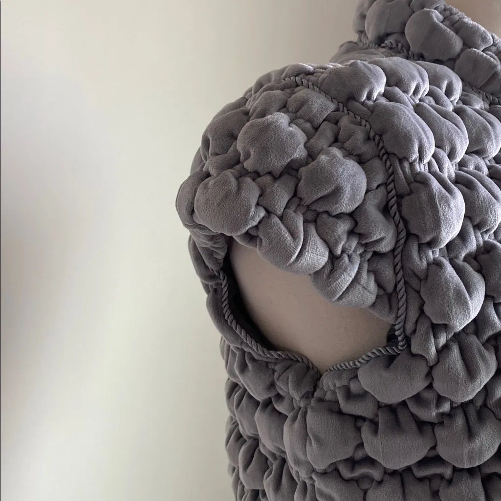 Custom Quilted Cropped Vest Jacket Womens Sz Small Grey Gray - Image 3