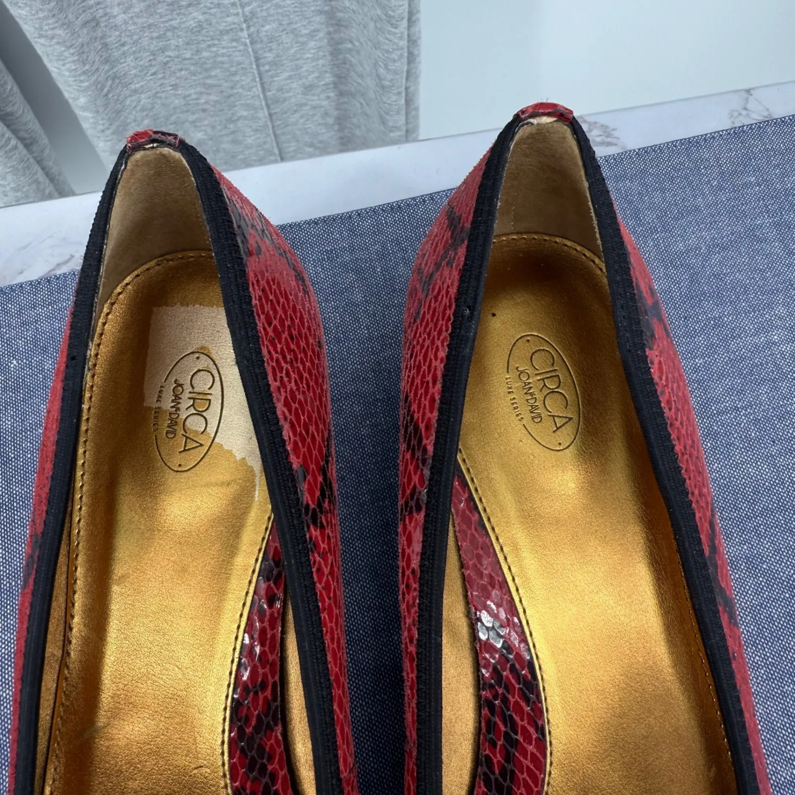 Circa Joan‎ & David Yolanda Red Snakeskin Print Wedge 10M Pumps Edgy Comfort Size 10 - Image 2