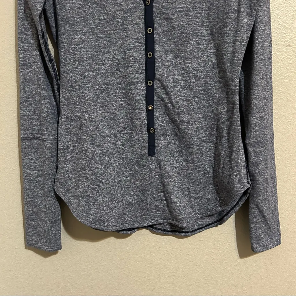 Lululemon Awesoma Blue Long Sleeve V Neck Henley Layering Top Women’s Size 6 - Image 6