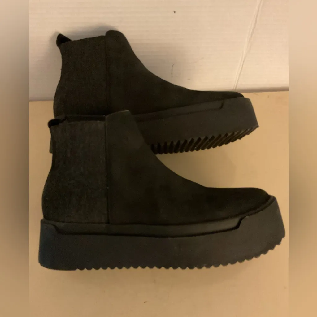 Eileen Fisher women black leather platform Chelsea boots size 7 - Image 9