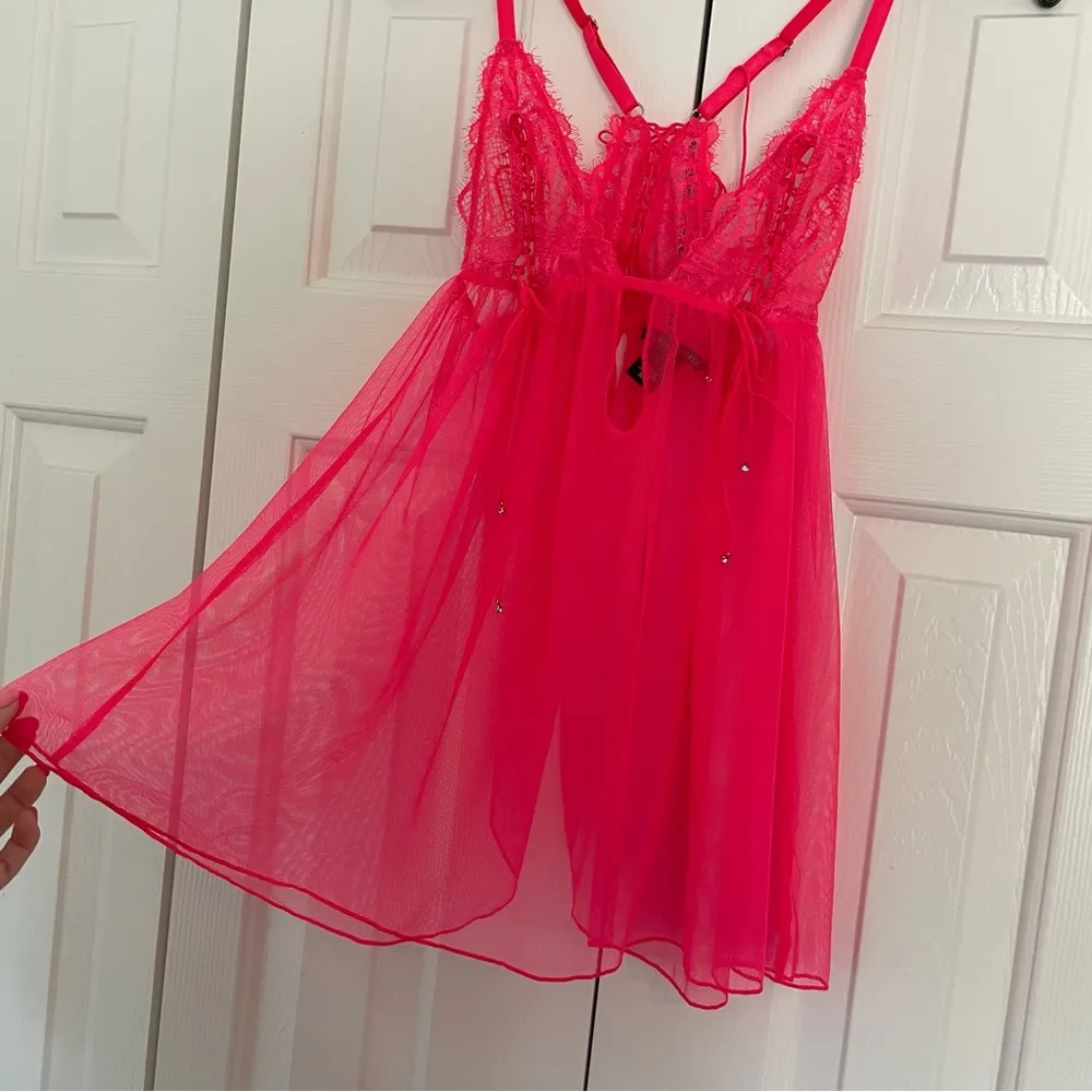 Victoria’s Secret Neon Pink Sheer Lace Babydoll Slip Sz Medium Intimates - Image 3