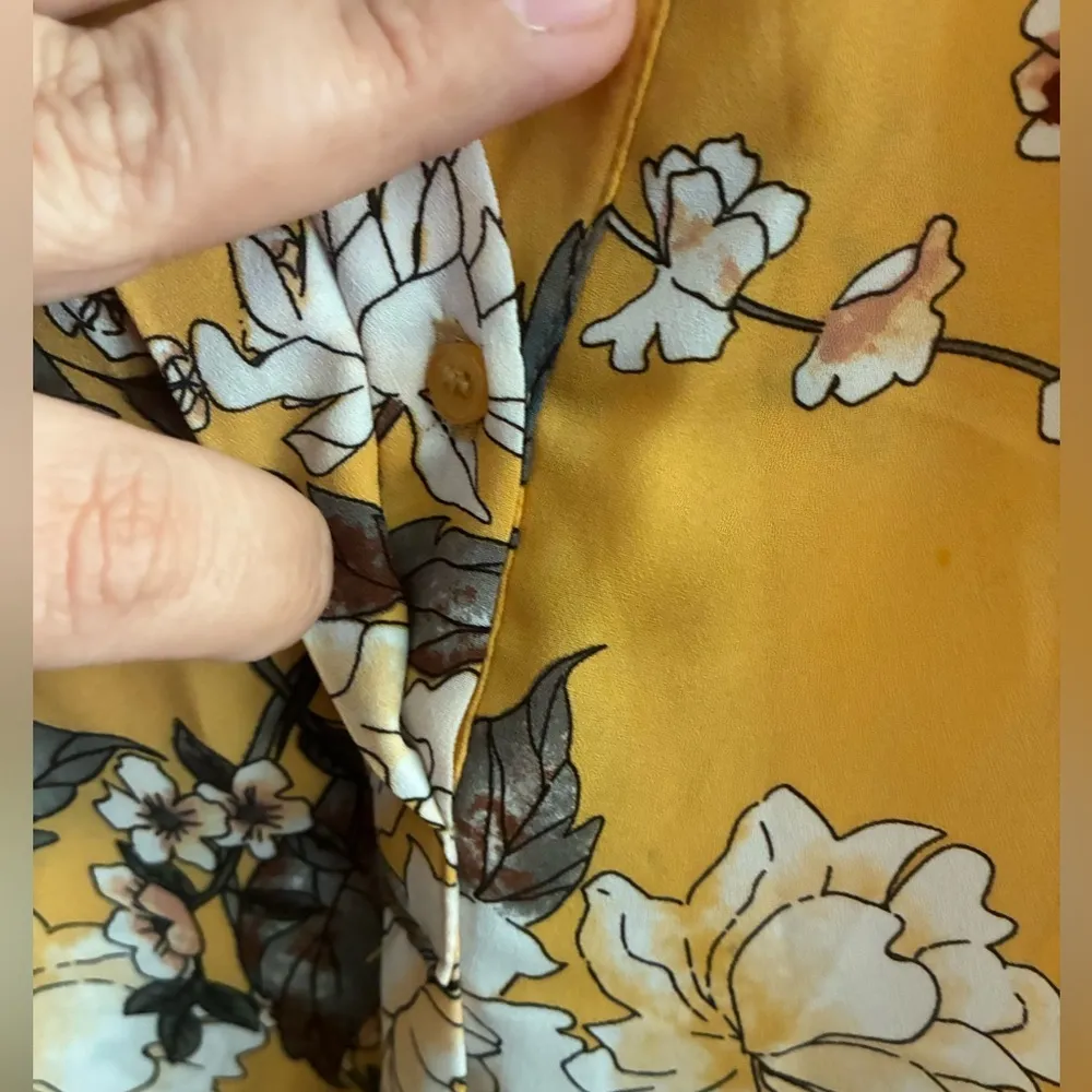 💥Dalia Yellow Floral Asymmetrical Sleeveless Tank Top M Gold Size M - Image 8