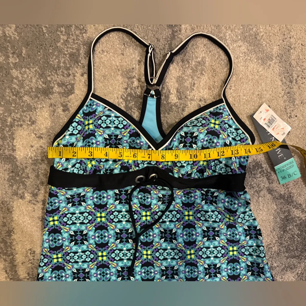 Women's NWT Beach Native Blue Patterned Bikini Top Size undefined - Image 5