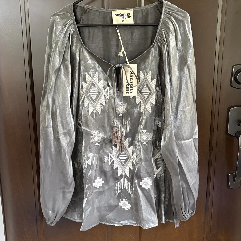 NWT Savanna Jane Embroidered Aztec Top Silver Size 2X - Image 3