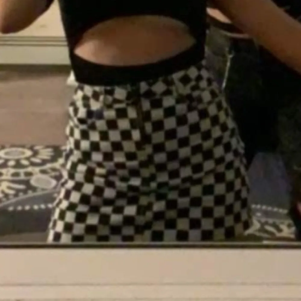 black and white checker skirt - Image 4