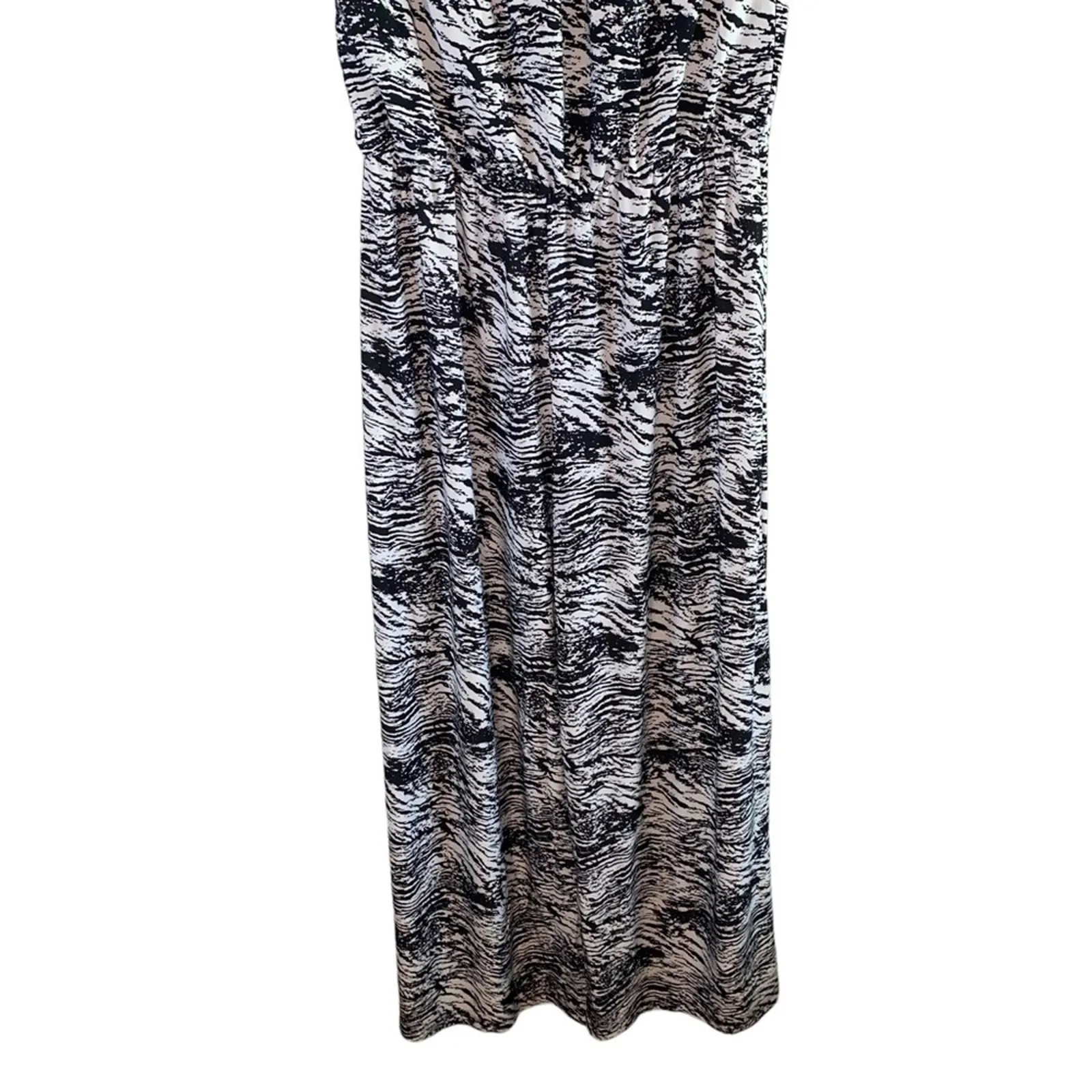 Black & White Strapless Wide Leg Jumpsuit Size M - Image 3